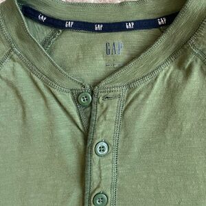 GAP Men's Olive Button Down Shirt